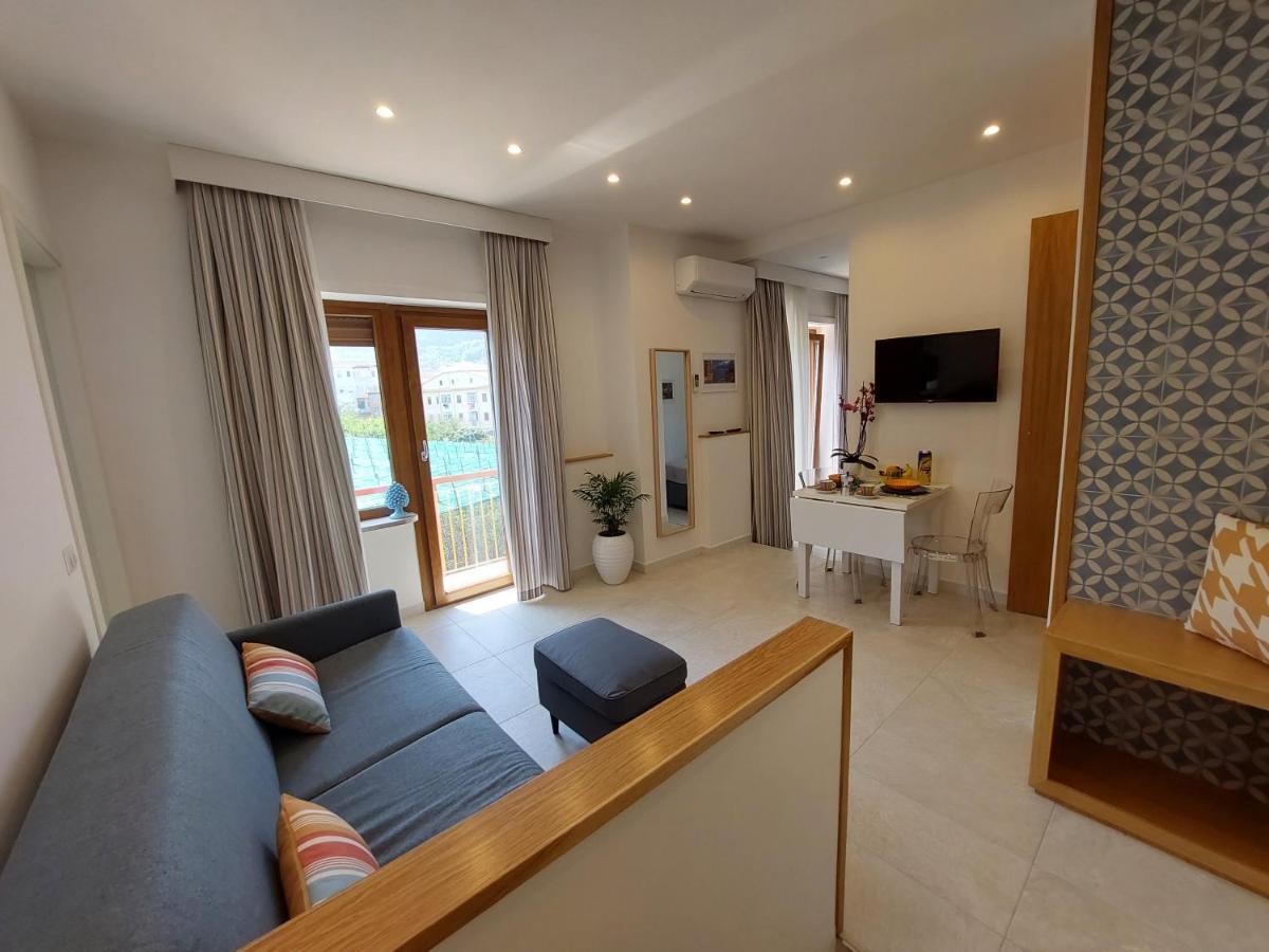 Mistral Luxury Suites Сорренто Екстер'єр фото